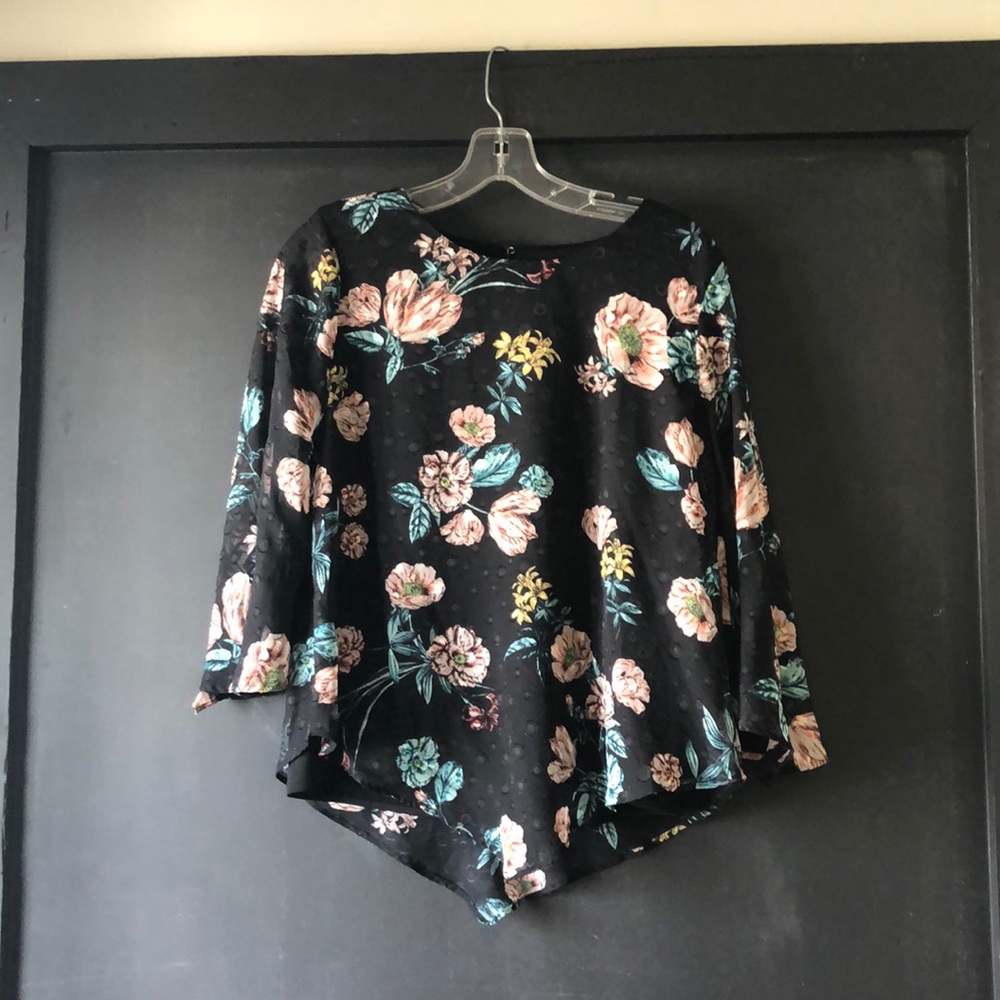 Floral long sleeve blouse